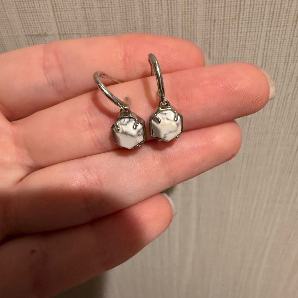 Kendra scott earrings